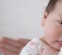 5 Cara Ampuh Menghilangkan Cegukan pada Bayi - Nutriclub