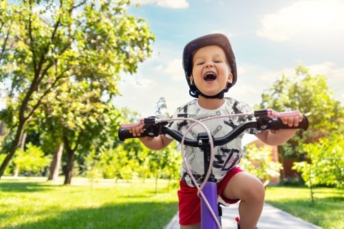10 Ide Kegiatan Fisik untuk Stimulasi Motorik Anak - Nutriclub