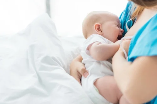 Penyebab Bayi Tidak Mau Menyusu dan Cara Mengatasinya - Nutriclub
