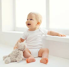 perkembangan-bayi-usia-6-bulan_small