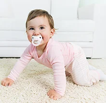 perkembangan-bayi-usia-7-bulan_small